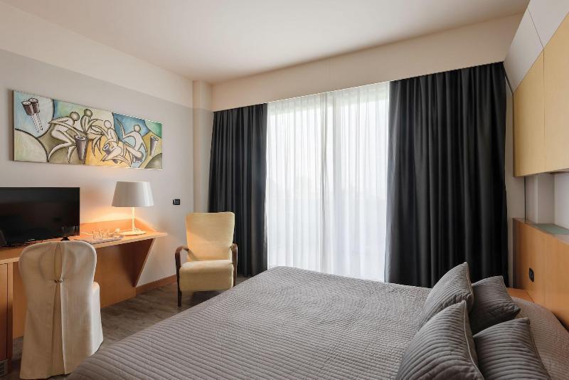 Hotel Giulietta Romeo Лацизе Экстерьер фото