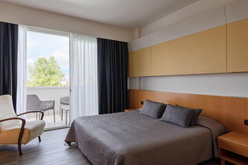 Hotel Giulietta Romeo Лацизе Экстерьер фото