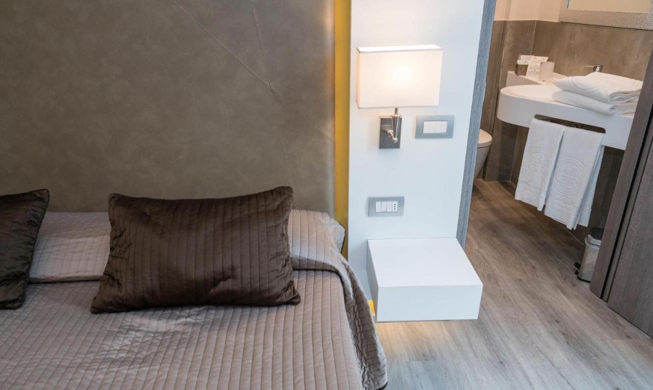 Hotel Giulietta Romeo Лацизе Экстерьер фото