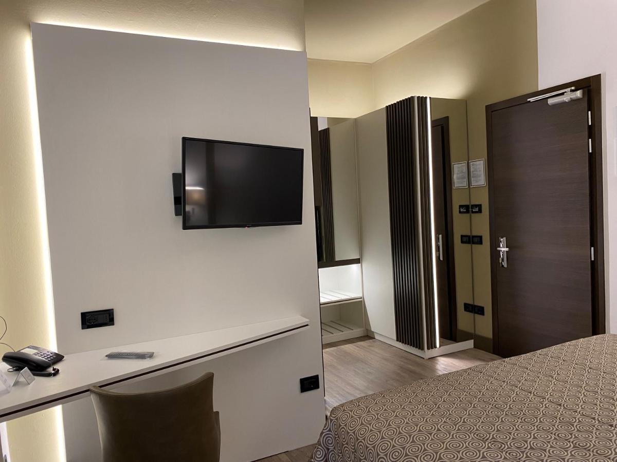 Hotel Giulietta Romeo Лацизе Экстерьер фото