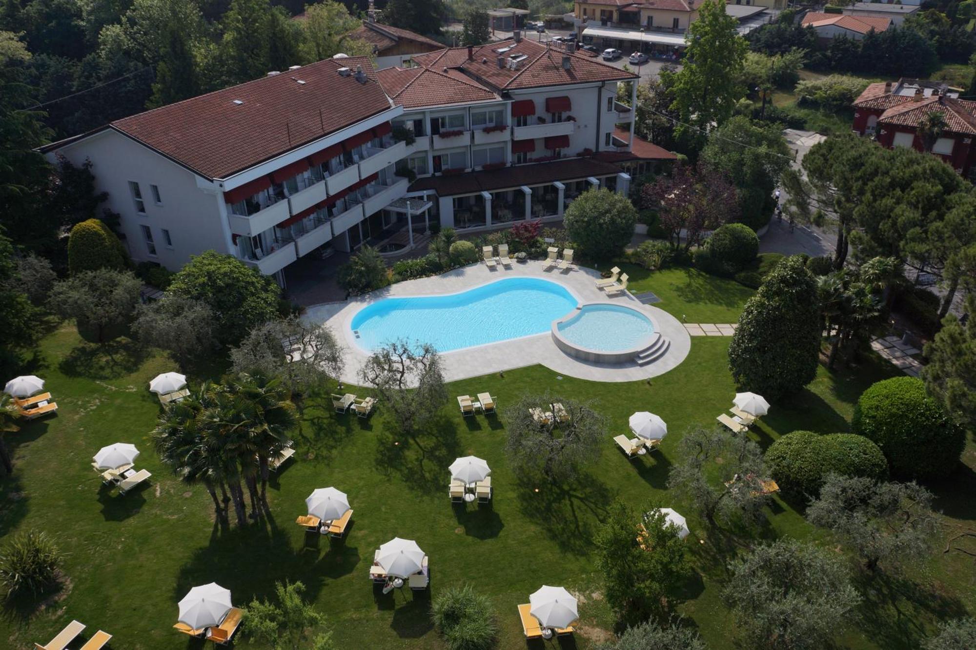 Hotel Giulietta Romeo Лацизе Экстерьер фото